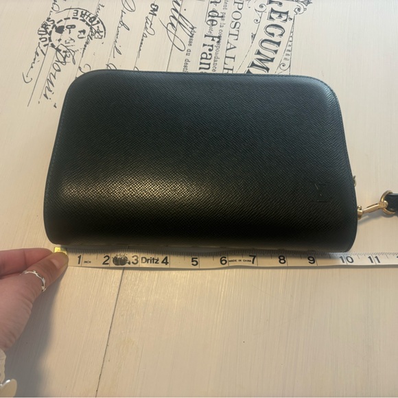 Louis Vuitton Taiga Leather Orsay Clutch Forest Green - Picture 13 of 14